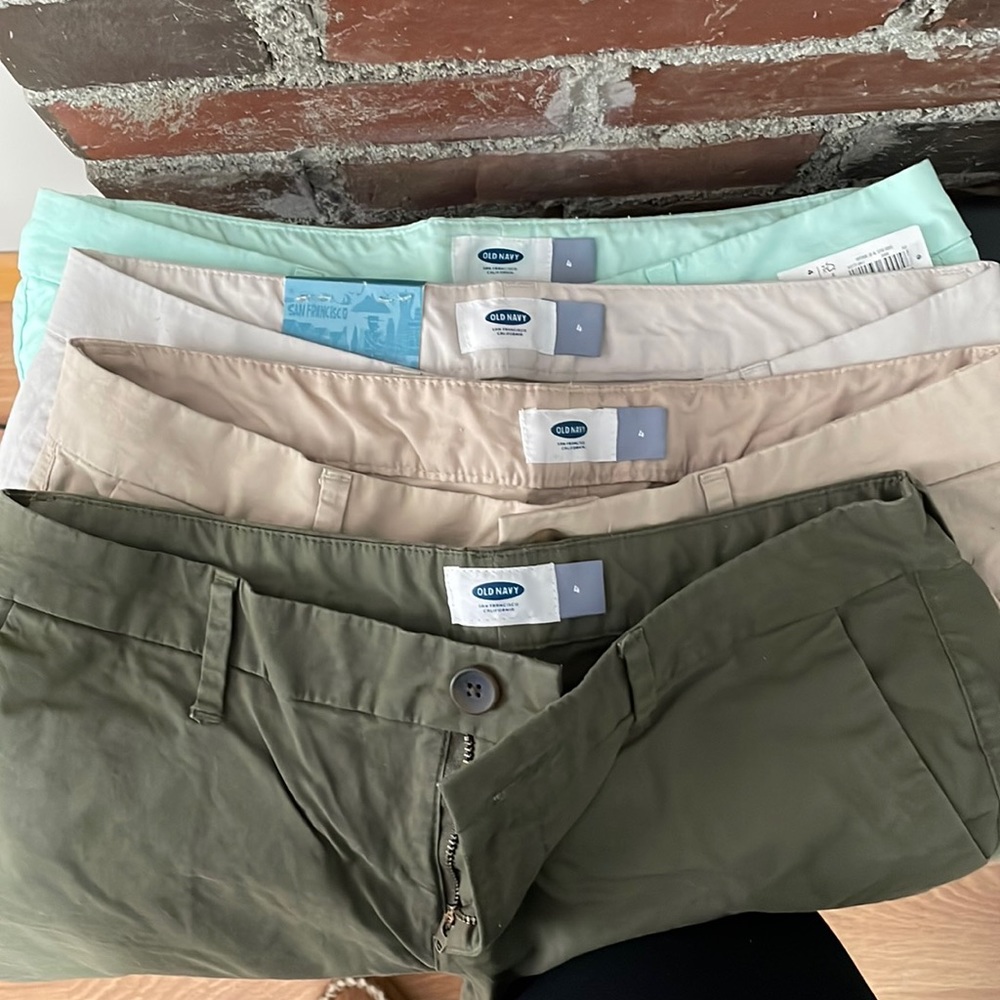 4 Pair of Old Navy Shorts